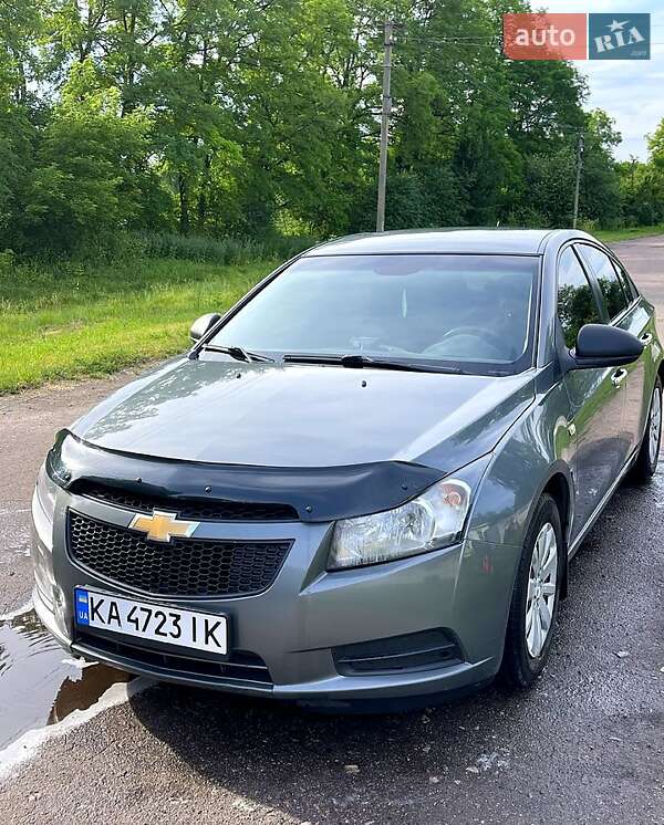 Седан Chevrolet Cruze 2009 в Чернигове