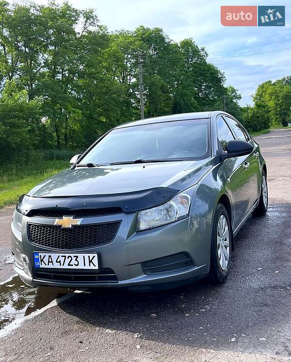 Седан Chevrolet Cruze 2009 в Чернигове