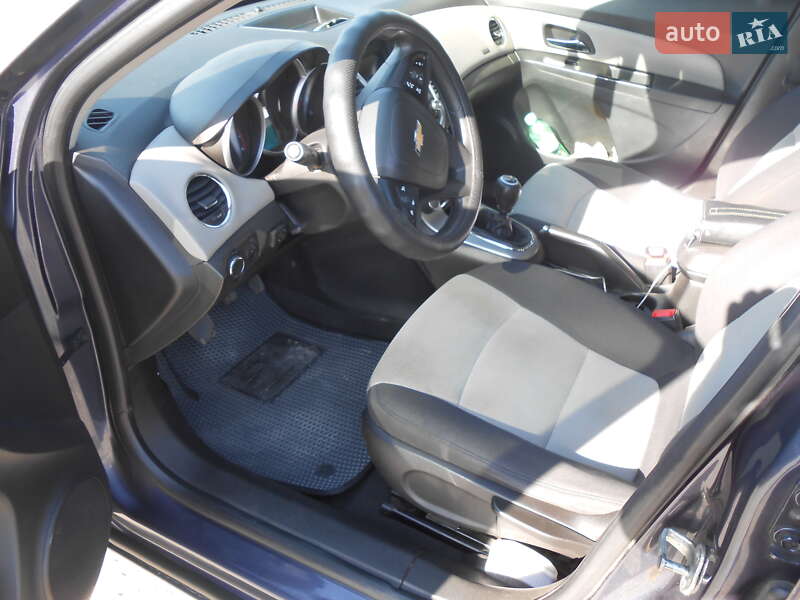 Седан Chevrolet Cruze 2013 в Запорожье