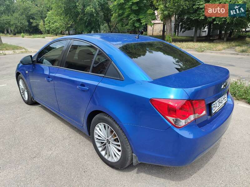 Седан Chevrolet Cruze 2010 в Кропивницком