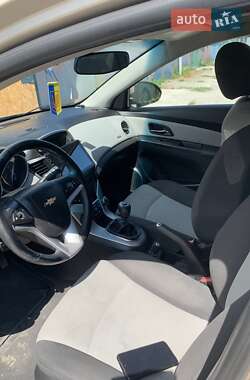 Седан Chevrolet Cruze 2010 в 