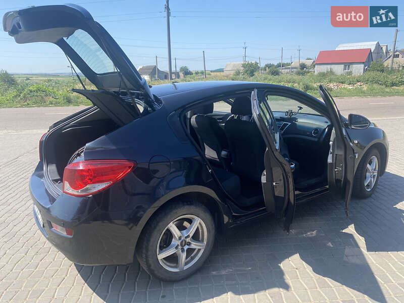 Хэтчбек Chevrolet Cruze 2012 в Раздельной