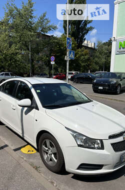 Седан Chevrolet Cruze 2013 в Киеве