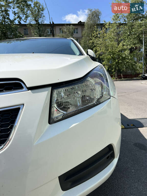 Седан Chevrolet Cruze 2013 в Киеве