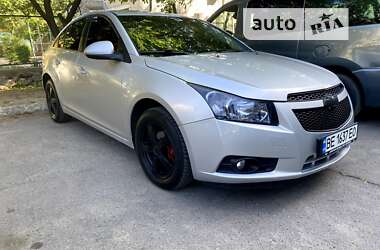 Седан Chevrolet Cruze 2011 в Южноукраинске