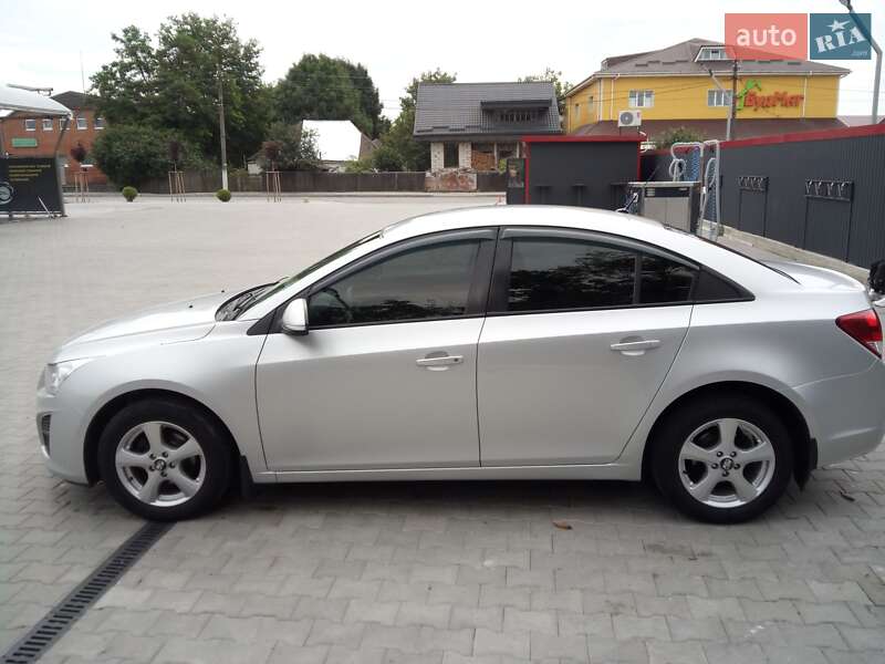 Седан Chevrolet Cruze 2014 в Полонном