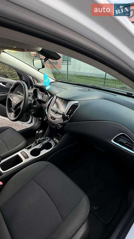 Седан Chevrolet Cruze 2016 в Сваляві фото 4 Седан Chevrolet Cruze 2016 в Сваляві