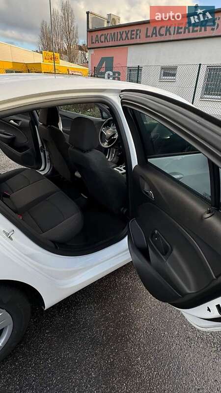 Седан Chevrolet Cruze 2016 в Сваляві фото 9 Седан Chevrolet Cruze 2016 в Сваляві