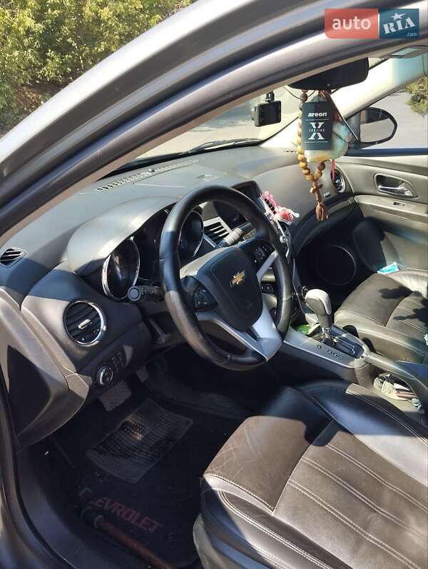 Седан Chevrolet Cruze 2011 в Верхньодніпровську