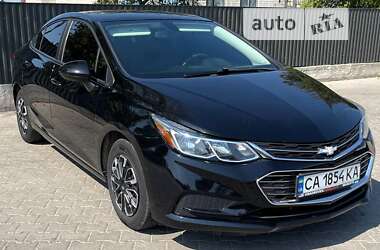 Седан Chevrolet Cruze 2018 в Львове