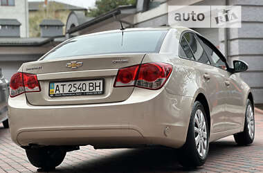 Седан Chevrolet Cruze 2011 в Ивано-Франковске