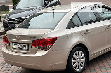 Седан Chevrolet Cruze 2011 в Ивано-Франковске