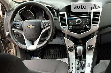 Седан Chevrolet Cruze 2011 в Ивано-Франковске