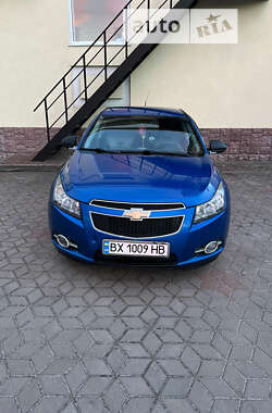 Седан Chevrolet Cruze 2011 в Остроге