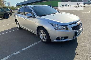 Седан Chevrolet Cruze 2011 в Києві