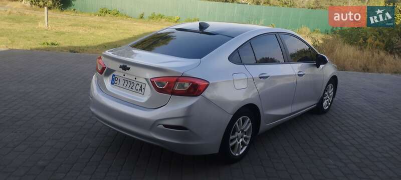 Седан Chevrolet Cruze 2016 в Гадяче