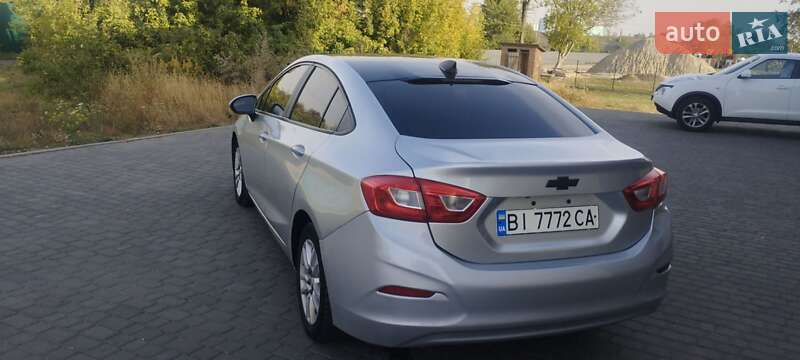 Седан Chevrolet Cruze 2016 в Гадяче