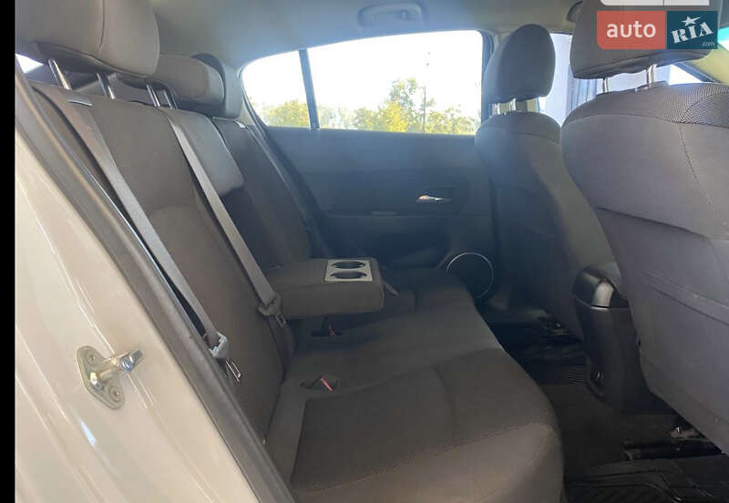 Хетчбек Chevrolet Cruze 2012 в Дніпрі