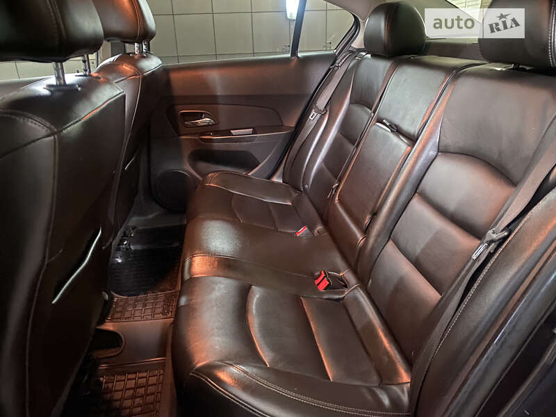 Седан Chevrolet Cruze 2015 в Умани