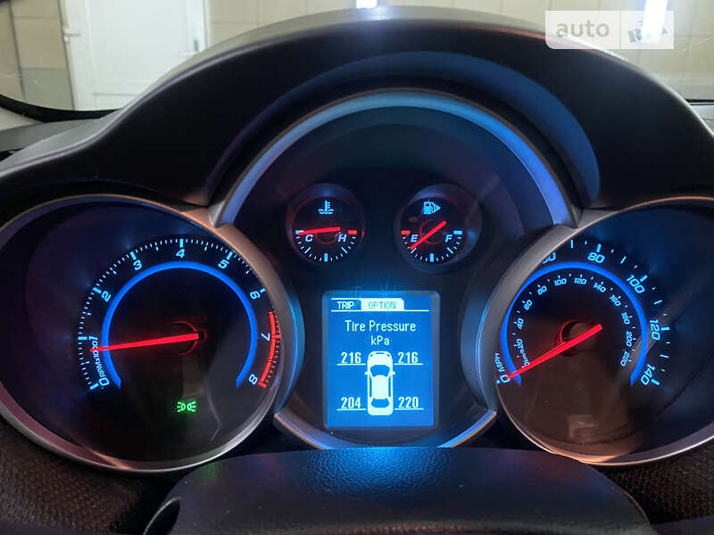 Седан Chevrolet Cruze 2015 в Умани