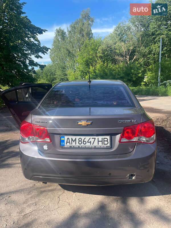 Седан Chevrolet Cruze 2011 в Житомирі