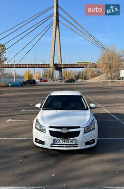 Седан Chevrolet Cruze 2011 в Києві