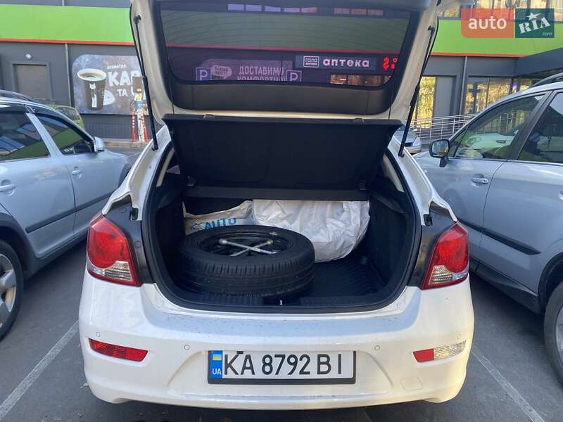 Хетчбек Chevrolet Cruze 2012 в Києві
