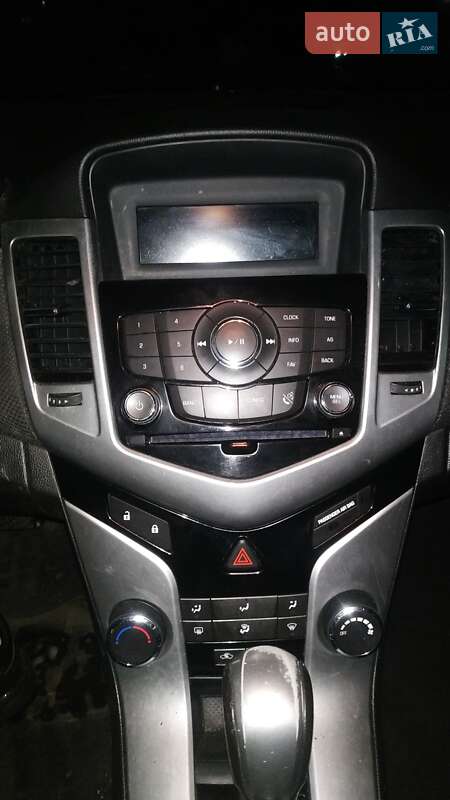 Седан Chevrolet Cruze 2014 в Івано-Франківську