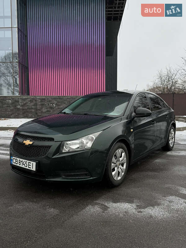 Седан Chevrolet Cruze 2014 в Чернігові