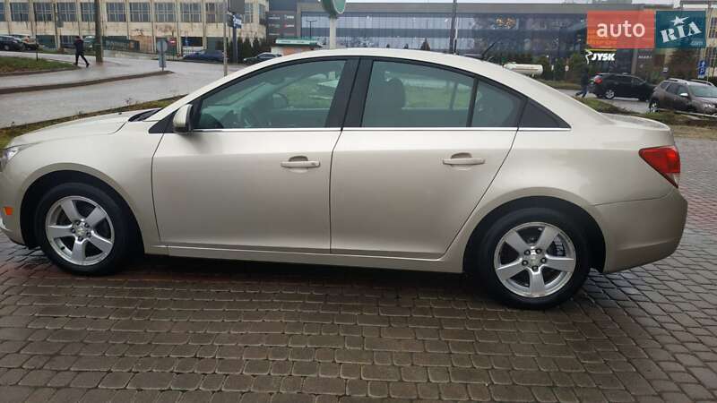 Седан Chevrolet Cruze 2014 в Івано-Франківську