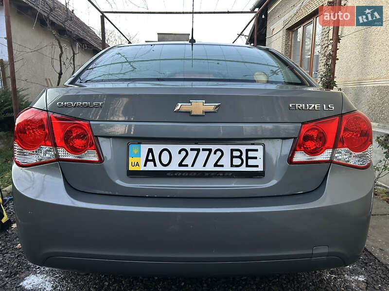 Седан Chevrolet Cruze 2011 в Берегово фото 4 Седан Chevrolet Cruze 2011 в Берегово
