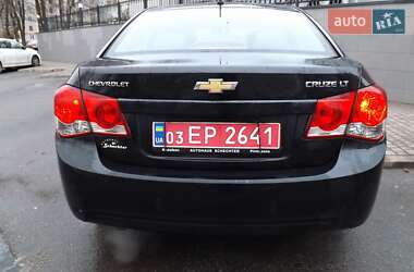 Седан Chevrolet Cruze 2010 в Чернігові