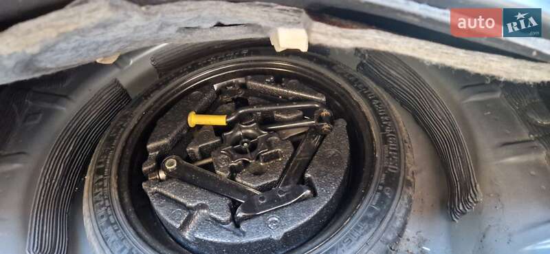 Седан Chevrolet Cruze 2014 в Івано-Франківську