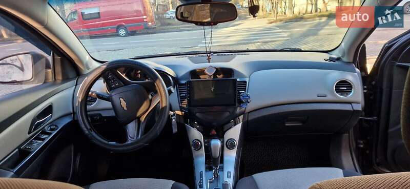 Седан Chevrolet Cruze 2014 в Івано-Франківську