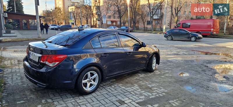 Седан Chevrolet Cruze 2014 в Івано-Франківську