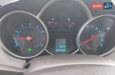 Седан Chevrolet Cruze 2011 в Тернополе