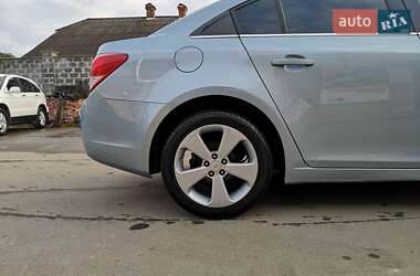 Седан Chevrolet Cruze 2010 в 