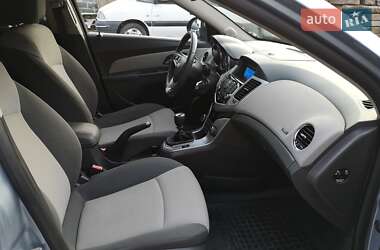 Седан Chevrolet Cruze 2010 в 