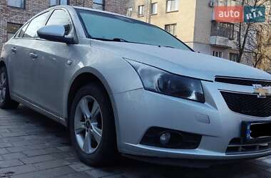 Седан Chevrolet Cruze 2011 в Новомосковске