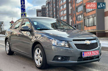 Седан Chevrolet Cruze 2012 в Тернополі