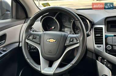 Седан Chevrolet Cruze 2012 в Тернополі