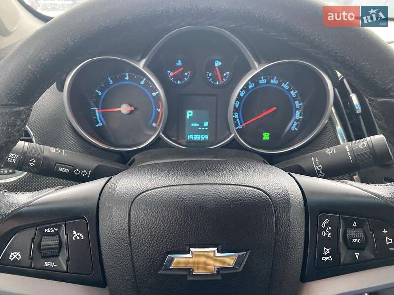 Седан Chevrolet Cruze 2014 в 
