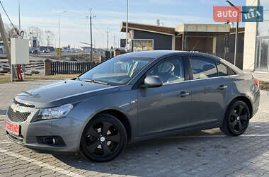 Седан Chevrolet Cruze 2012 в Луцке