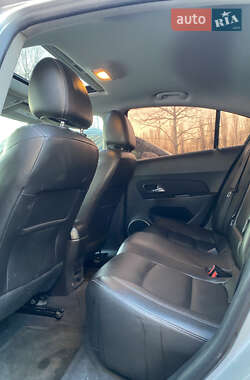 Седан Chevrolet Cruze 2015 в 