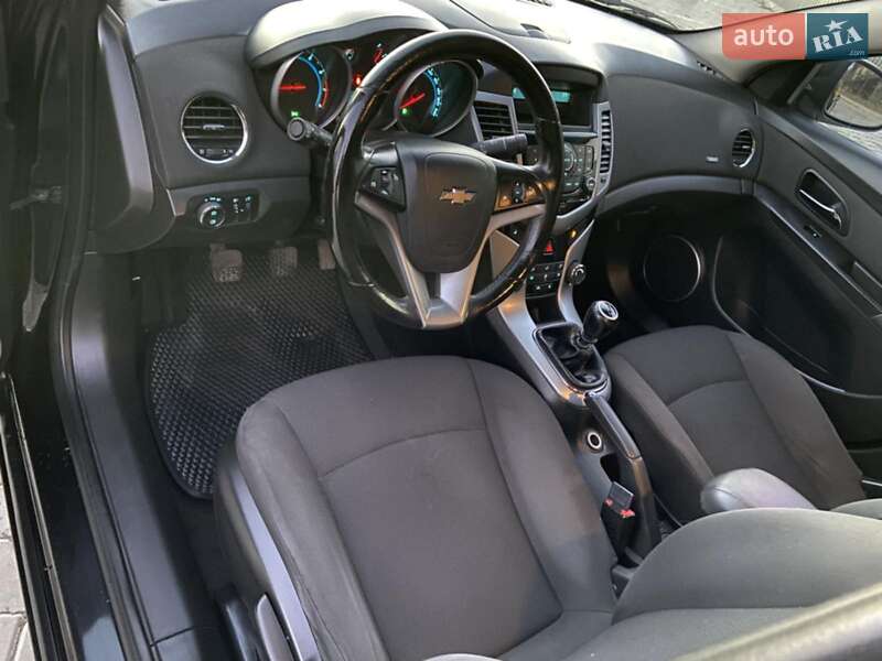 Седан Chevrolet Cruze 2012 в Старом Самборе