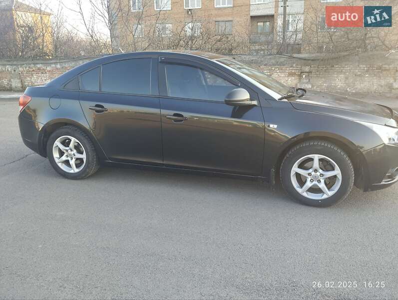 Седан Chevrolet Cruze 2011 в Тульчині