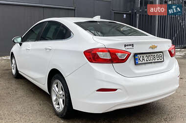 Седан Chevrolet Cruze 2016 в Киеве