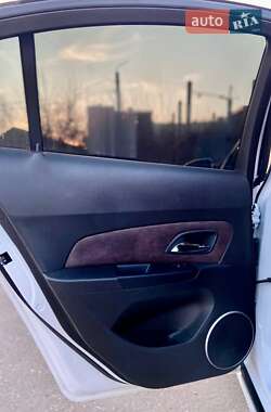 Седан Chevrolet Cruze 2011 в 
