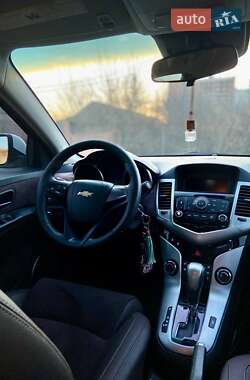 Седан Chevrolet Cruze 2011 в 