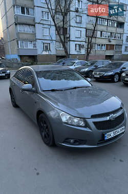 Седан Chevrolet Cruze 2010 в Киеве